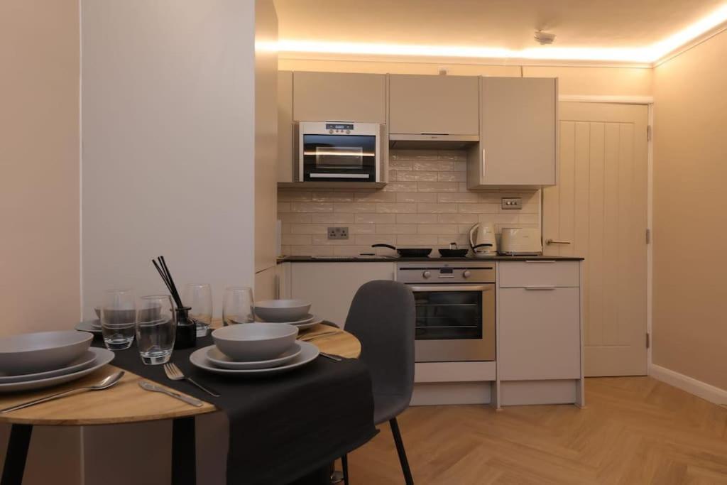 Riverside Serviced Apartments Λονδίνο Εξωτερικό φωτογραφία