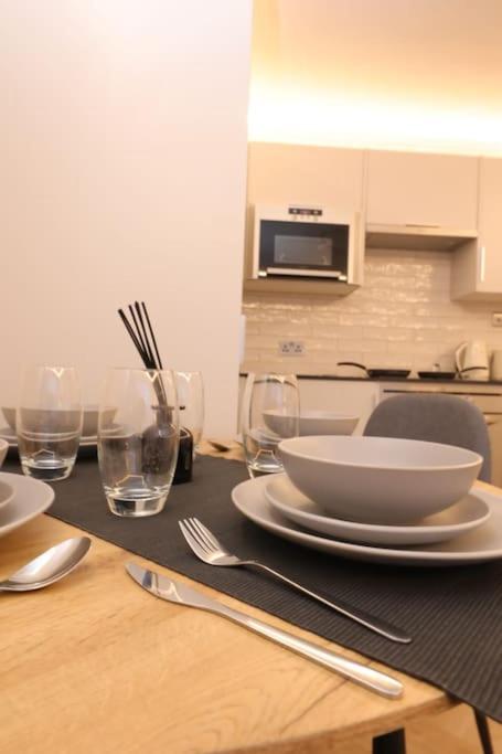 Riverside Serviced Apartments Λονδίνο Εξωτερικό φωτογραφία